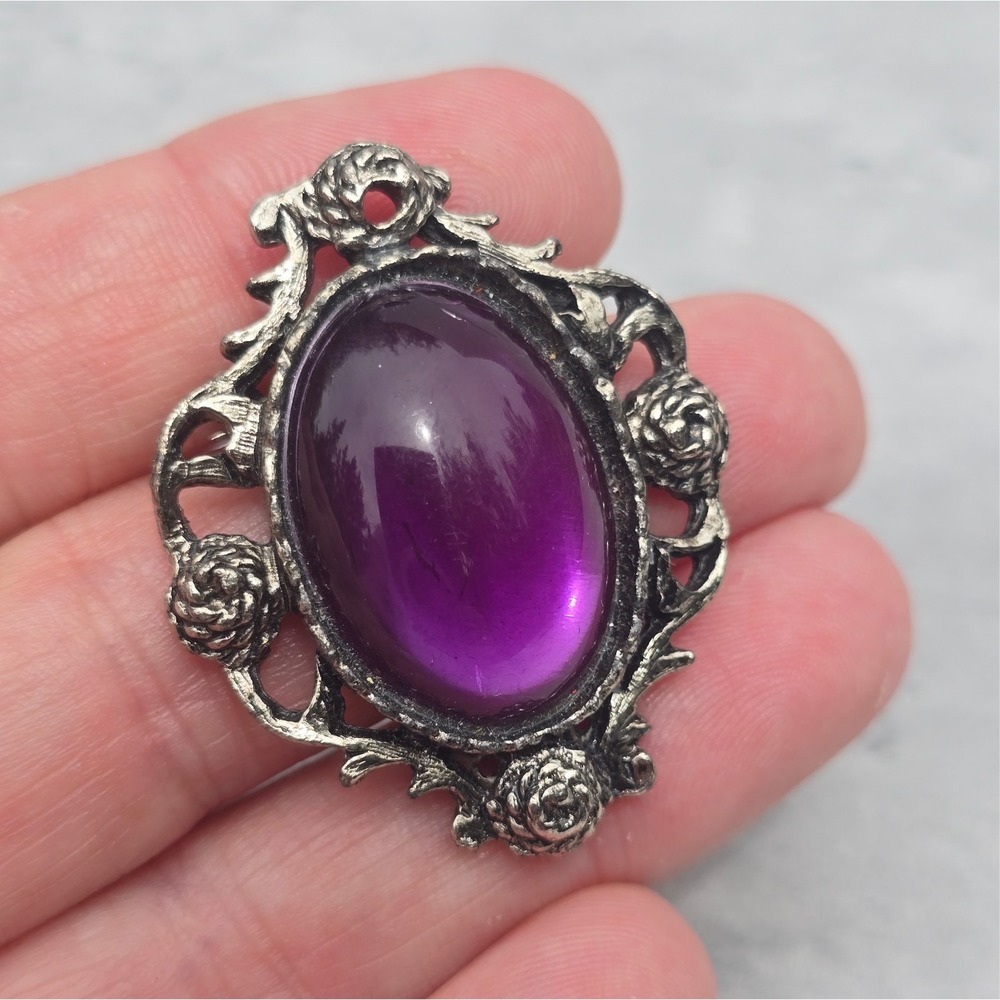Vintage Purple Cabochon Brooch Silver Tone Floral Victorian Style Pin - Picture 2 of 5